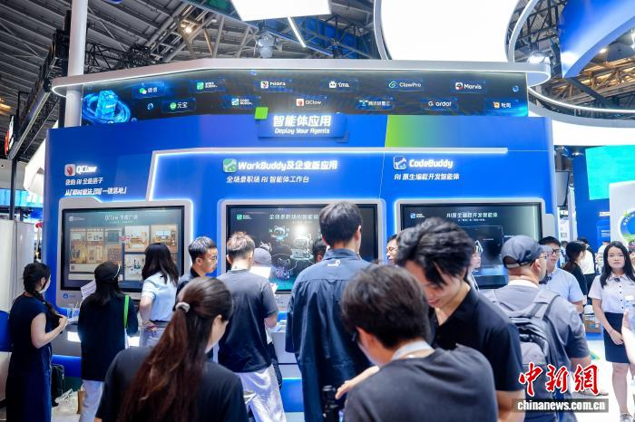 WAIC 2026:AI从“能说”迈向“会干” AI智能体应用受关注