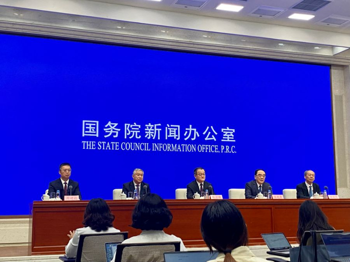 教育部:杜绝“阴阳课表”,保障每天综合体育活动2小时